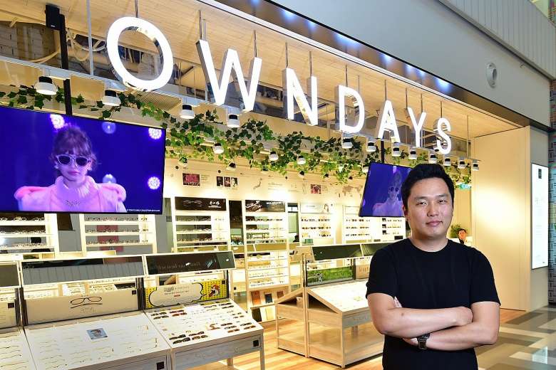 16 04 25 Japanese brands doing well despite local retail slump
