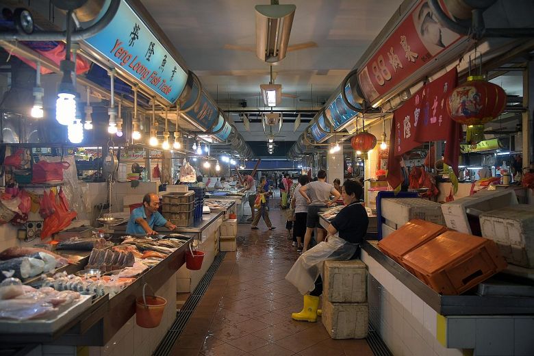 17 11 05 Few willing to take over their parents’ sundry fresh food stalls experts suggest making them hip
