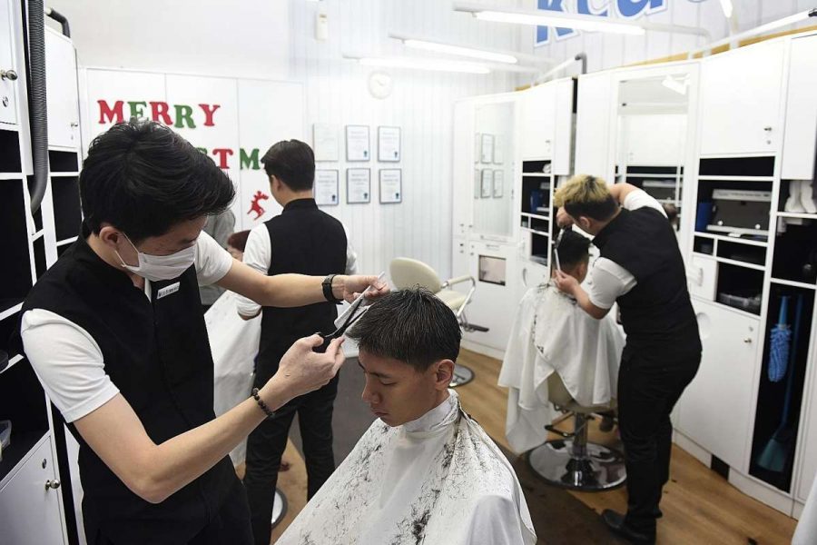 16 12 29 Express salons at the cutting edge